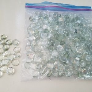 Clear decorative stones
